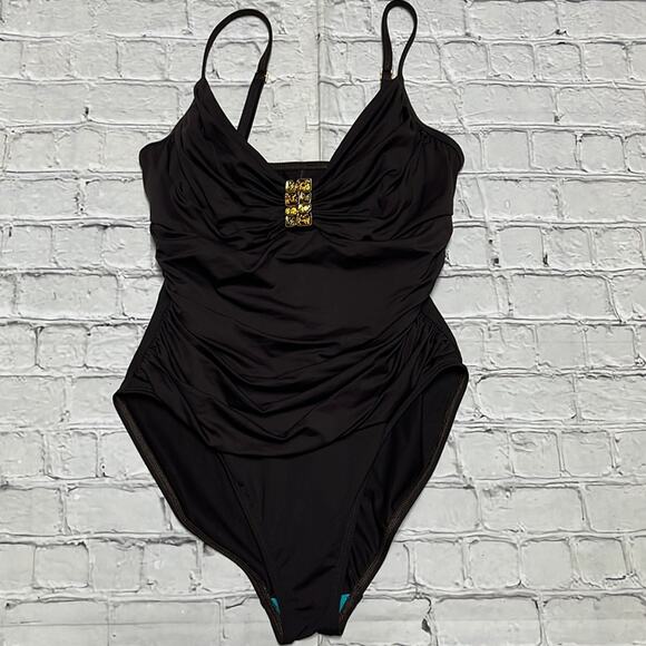 La Blanca Swimsuit 14 - Picture 1 of 5